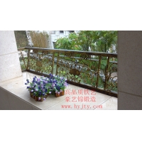 鐵藝樓梯的優(yōu)點